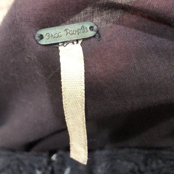 Free People Blouse Size Small Gray Floral Embroidered Appliqué - Picture 7 of 11